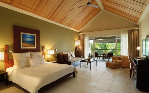 Victoria Beachcomber Resort & Spa-Deluxe Room 2_1108